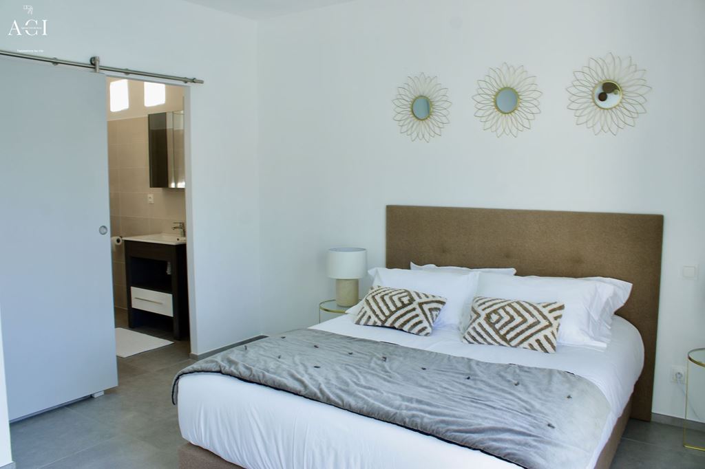 Maison d'architecte VALLON PONT D'ARC (07150) Agence Centrale Immo' title= 'Maison d'architecte VALLON PONT D'ARC (07150) Agence Centrale Immo